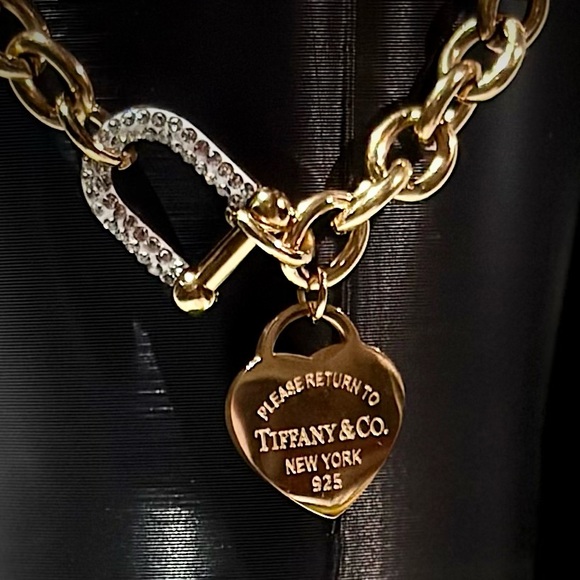Gold Heart Charm Bracelet - Picture 5 of 6